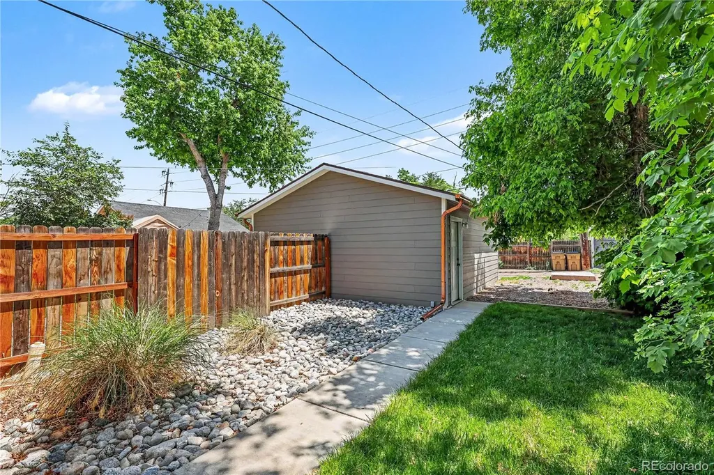 4144 Chase Street Denver CO 80212