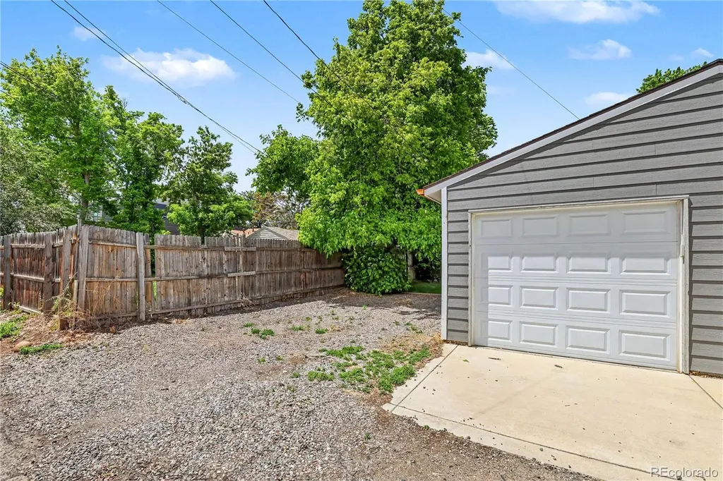 4144 Chase Street Denver CO 80212