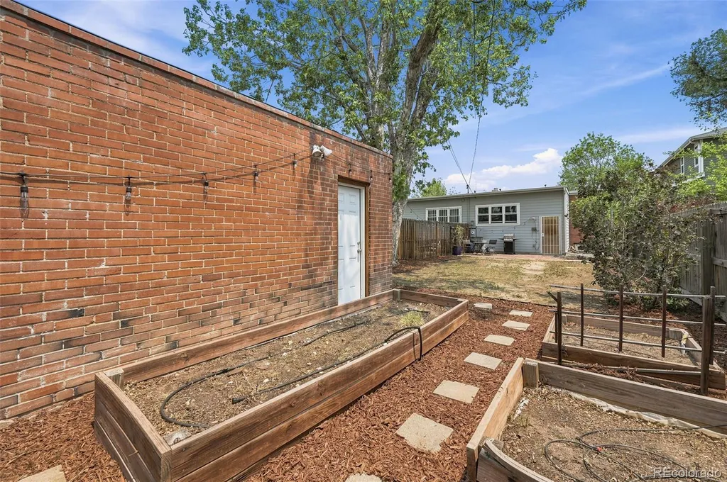 3123 N Race Street Denver CO 80205