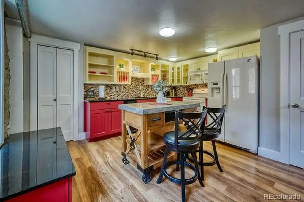 202 N F Street Salida CO 81201
