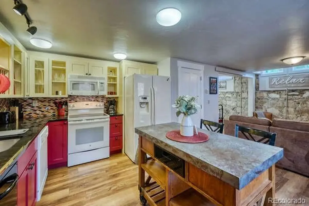 202 N F Street Salida CO 81201