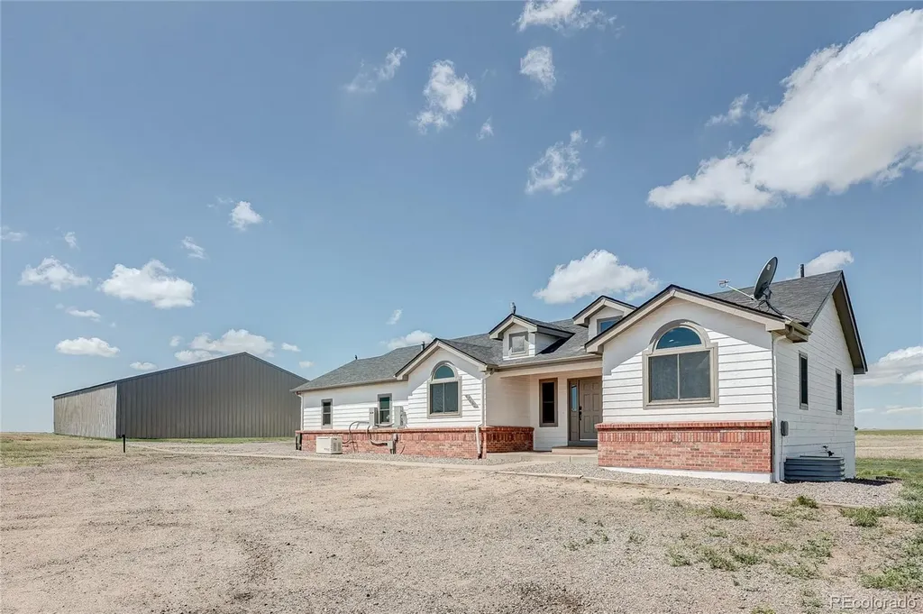 67690 E Jefferson Place Byers CO 80103