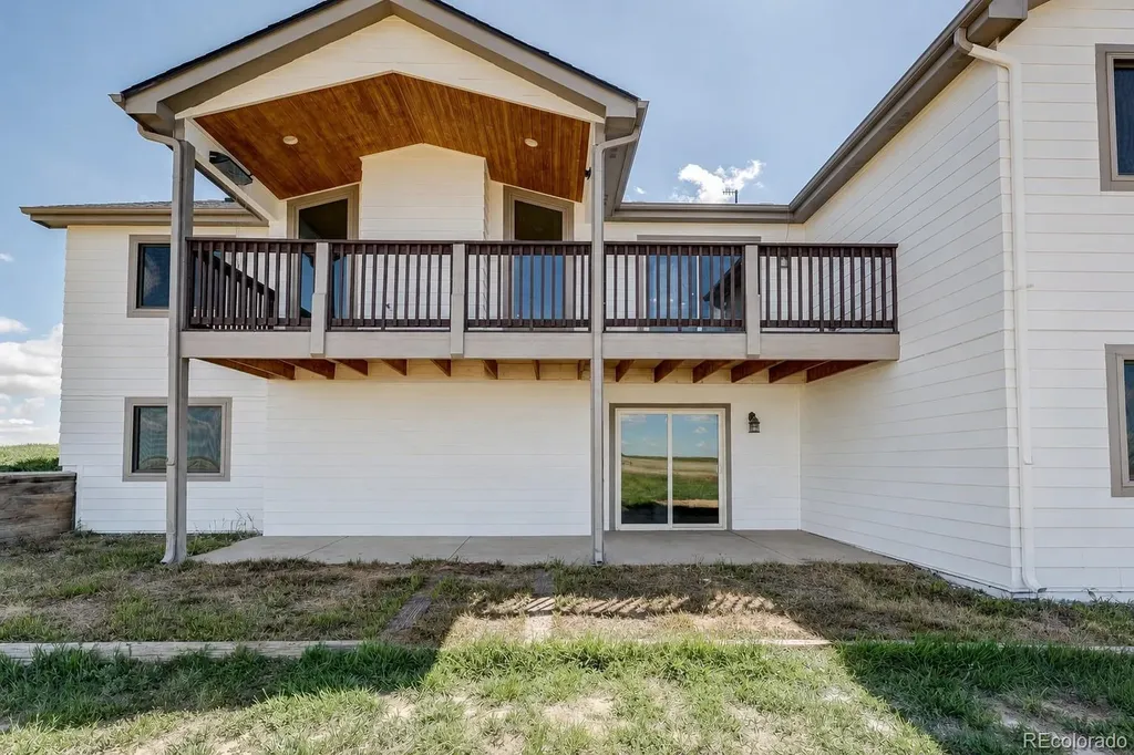 67690 E Jefferson Place Byers CO 80103