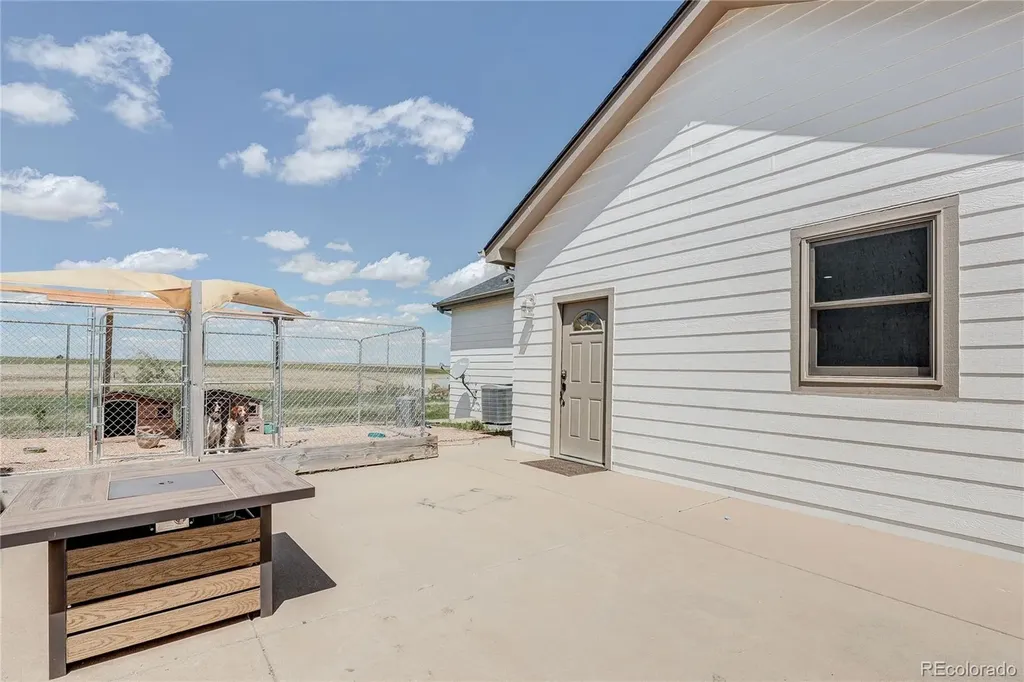 67690 E Jefferson Place Byers CO 80103