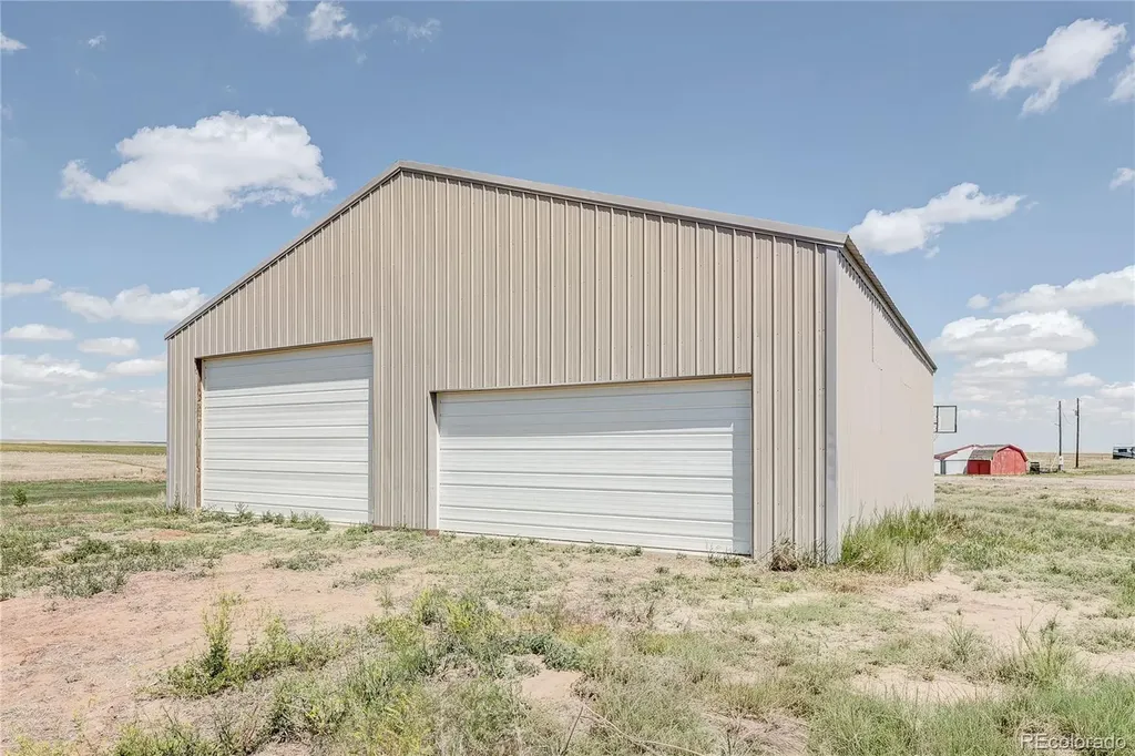 67690 E Jefferson Place Byers CO 80103