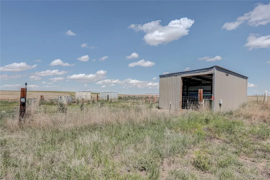 67690 E Jefferson Place Byers CO 80103