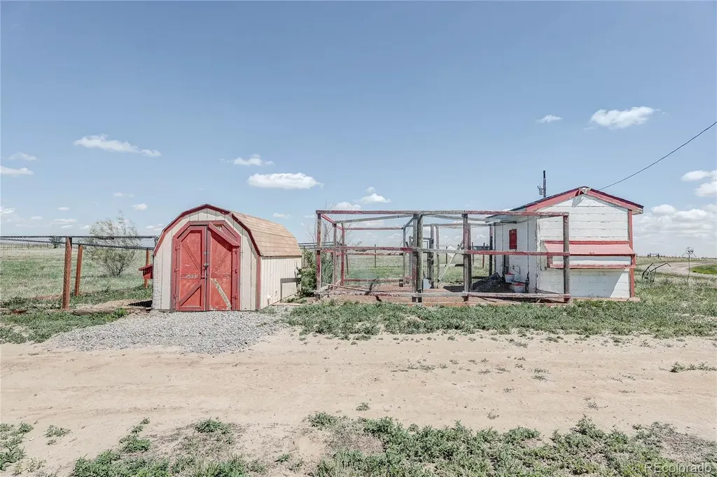 67690 E Jefferson Place Byers CO 80103