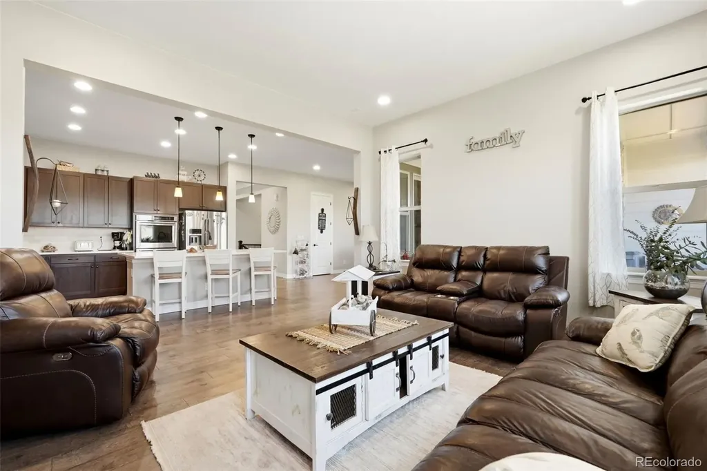 8641 S De Gaulle Court Aurora CO 80016