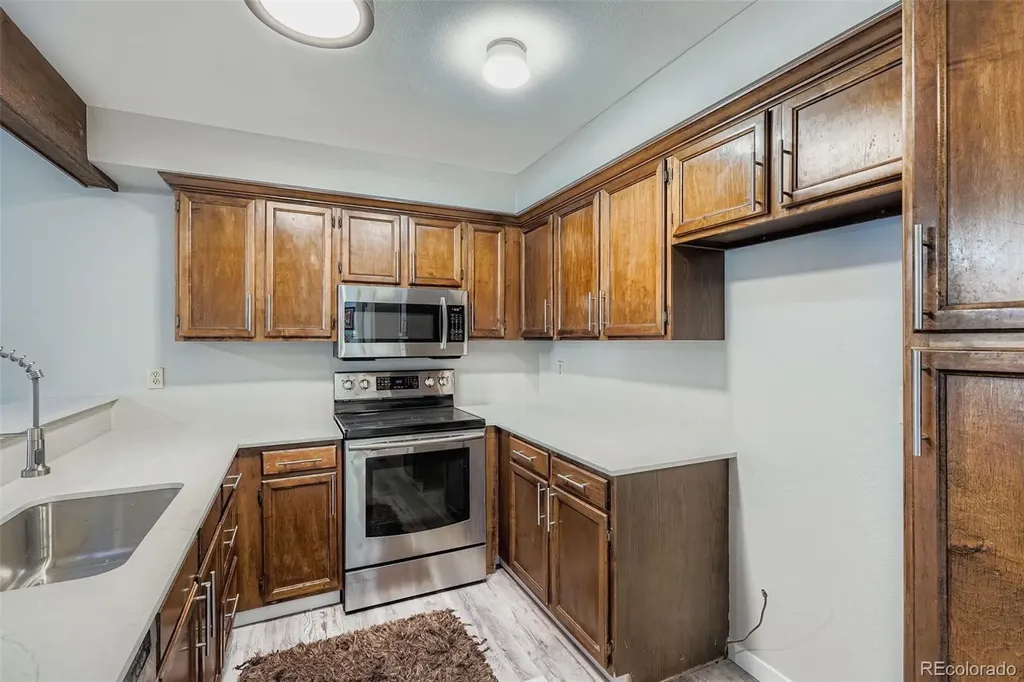 9934 Grove Street Westminster CO 80031