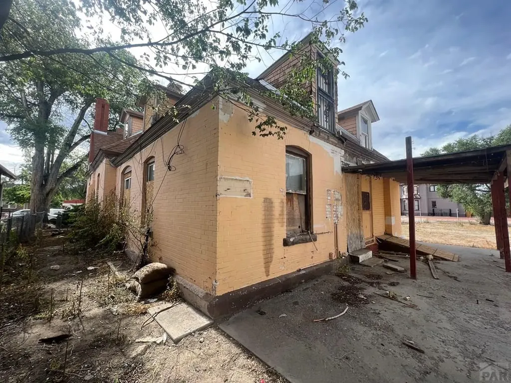 1032 Lake Avenue Pueblo CO 81004