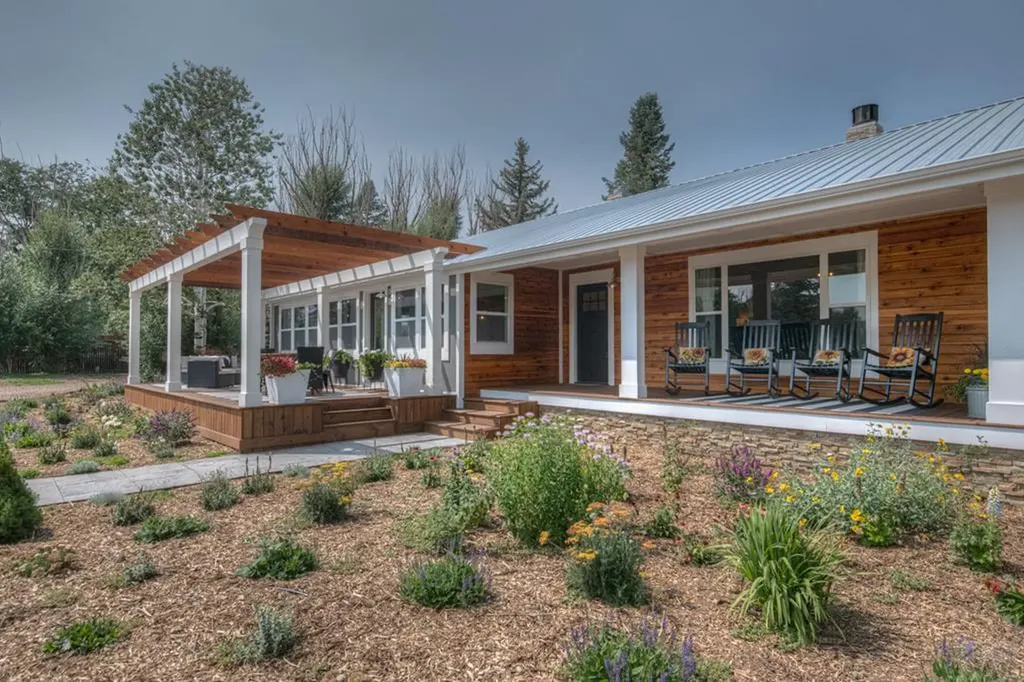 317 W Virginia Street La Veta CO 81055