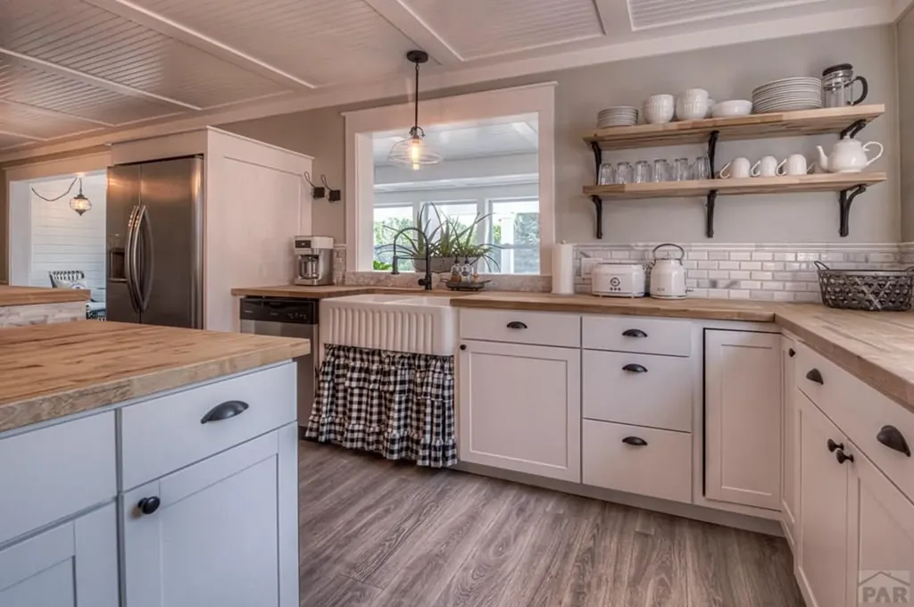 317 W Virginia Street La Veta CO 81055