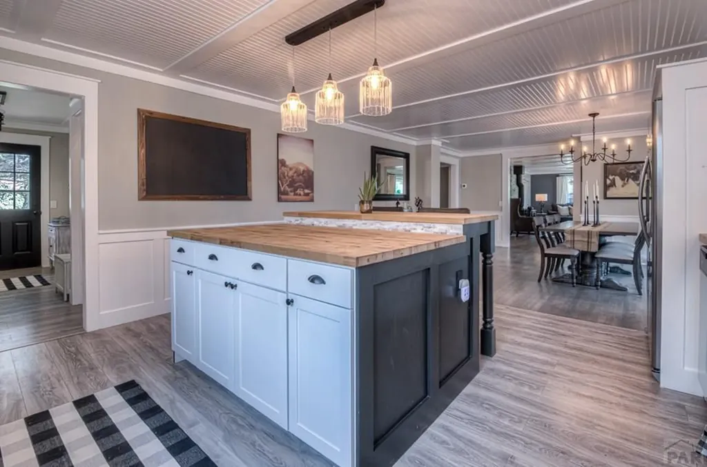 317 W Virginia Street La Veta CO 81055