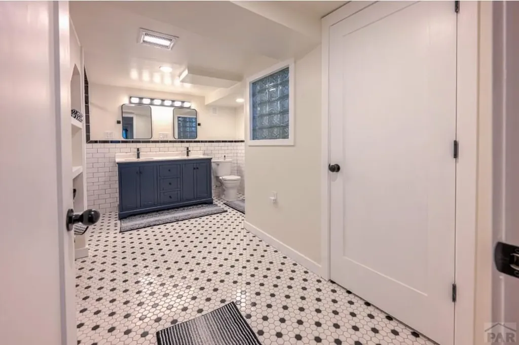 317 W Virginia Street La Veta CO 81055