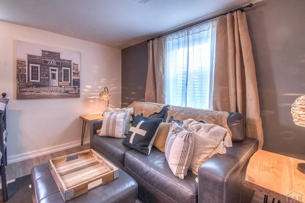 317 W Virginia Street La Veta CO 81055