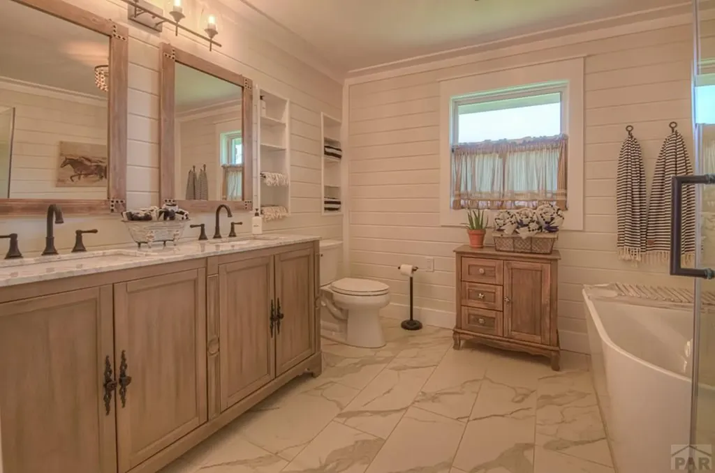 317 W Virginia Street La Veta CO 81055