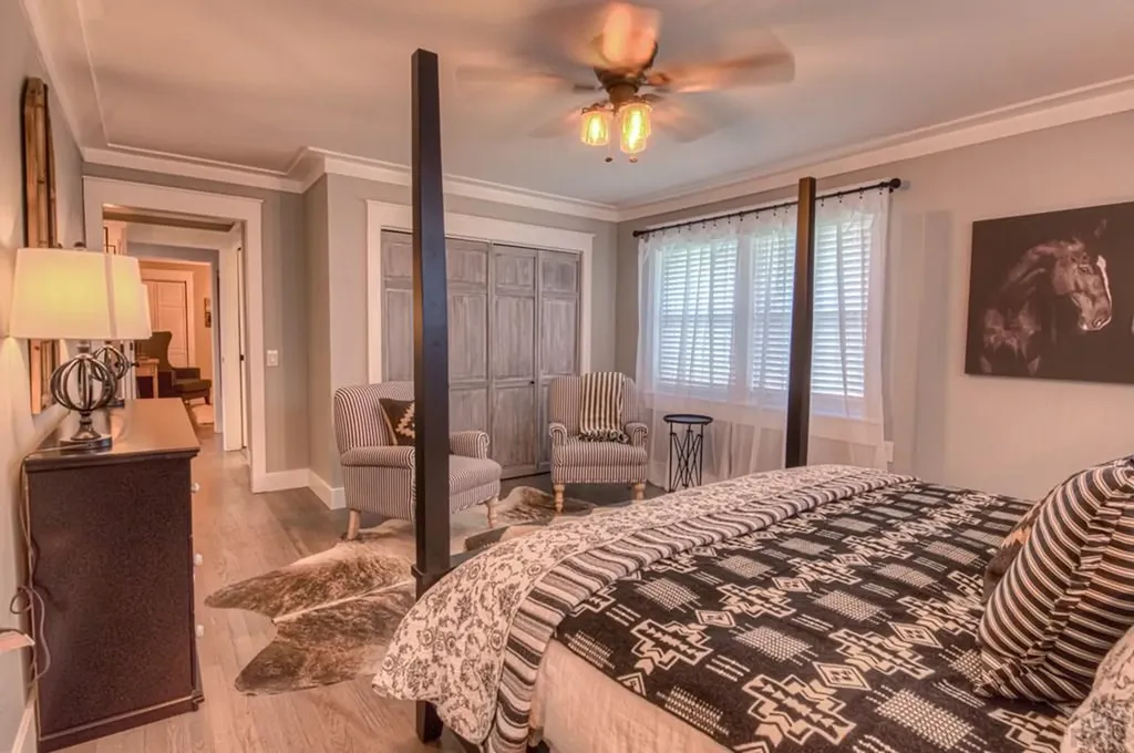 317 W Virginia Street La Veta CO 81055