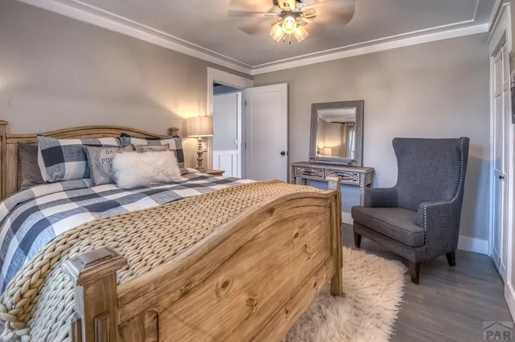 317 W Virginia Street La Veta CO 81055