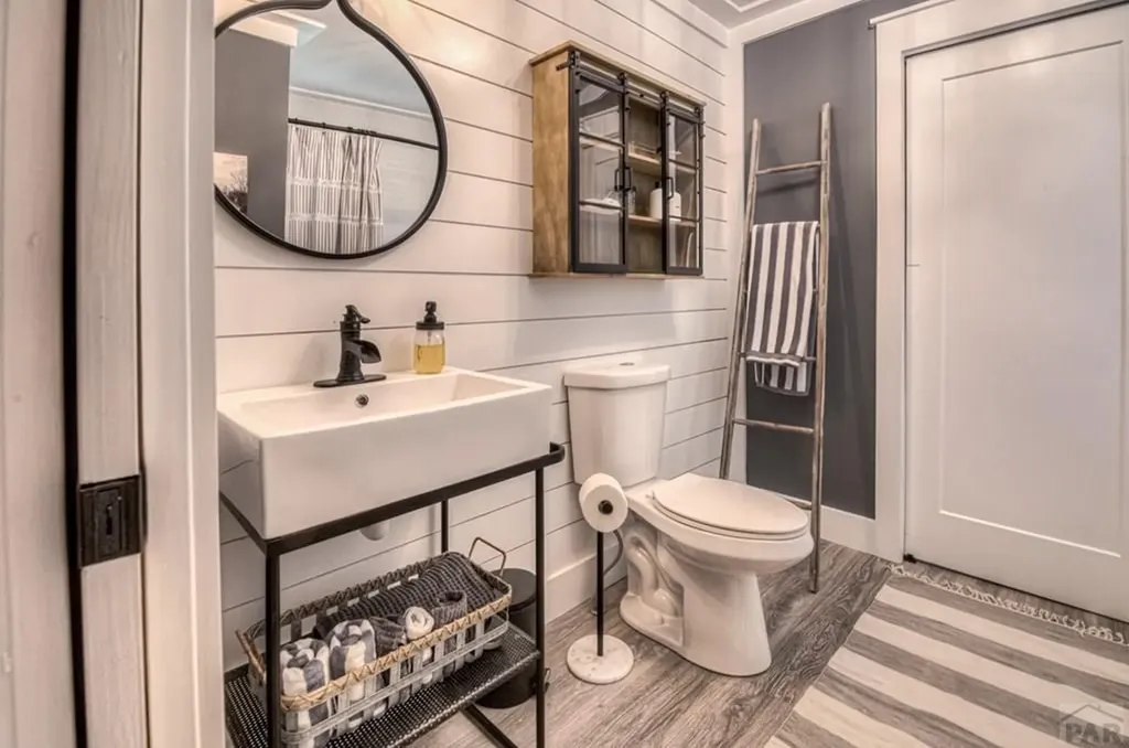 317 W Virginia Street La Veta CO 81055