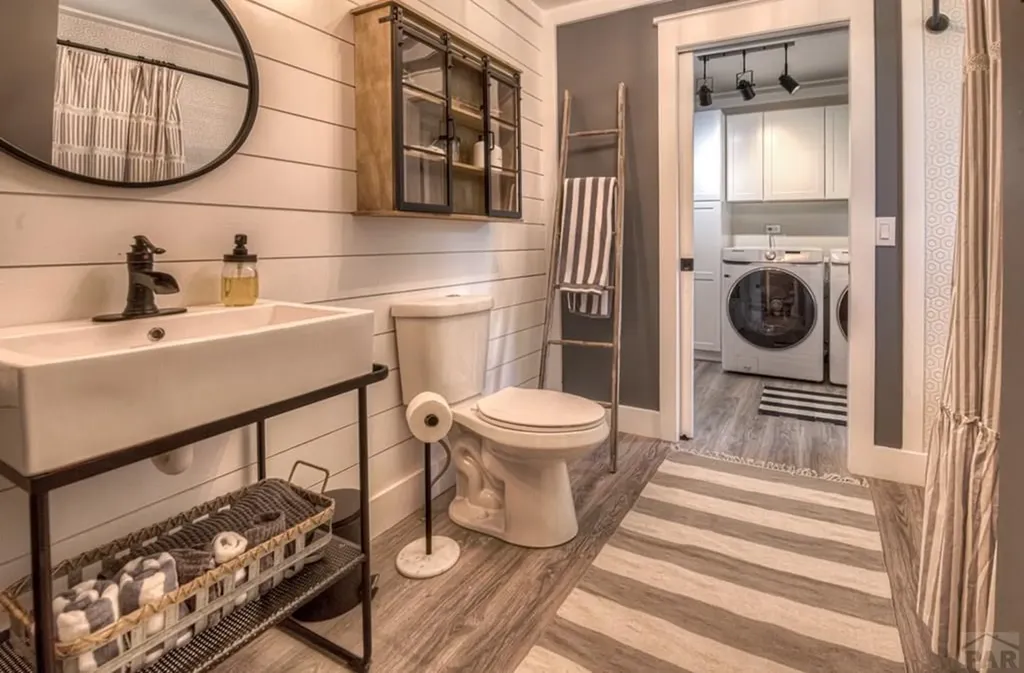 317 W Virginia Street La Veta CO 81055