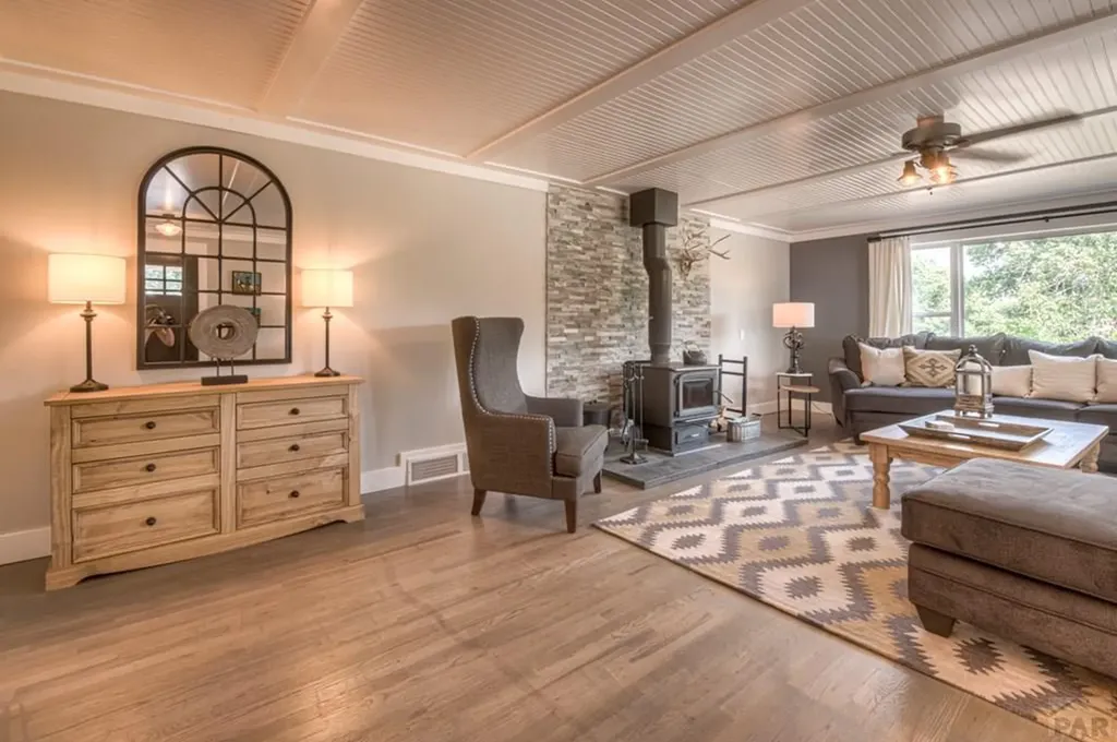 317 W Virginia Street La Veta CO 81055