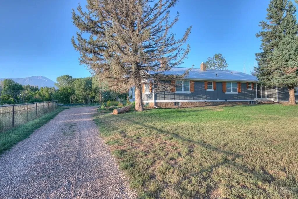 317 W Virginia Street La Veta CO 81055