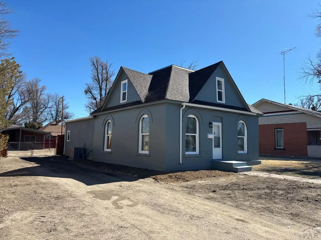 805 Raton Avenue La Junta CO 81050