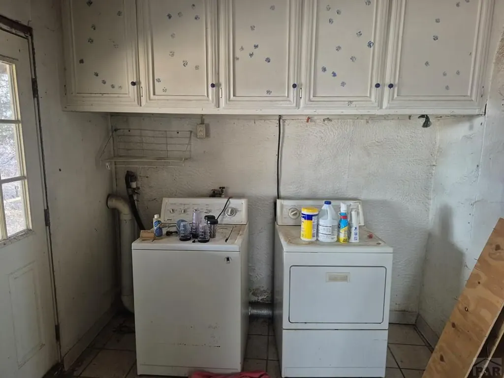 303 Jackson Street La Junta CO 81050