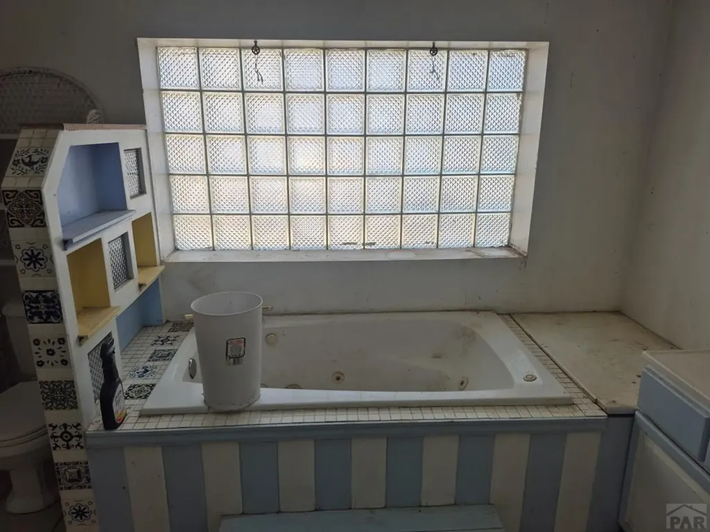 303 Jackson Street La Junta CO 81050