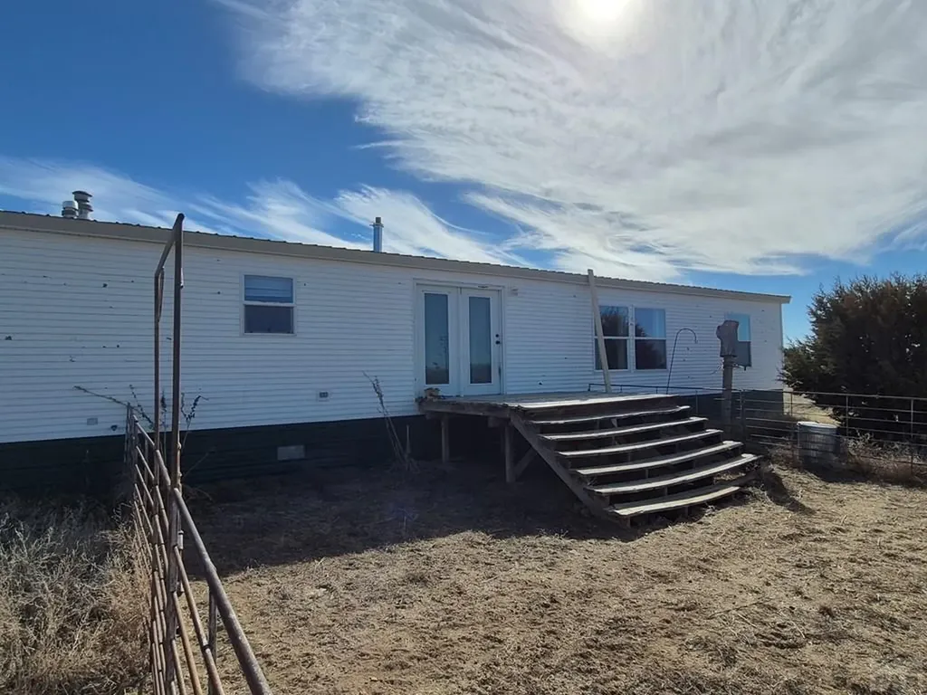 22223 Highway 109 Kim CO 81049