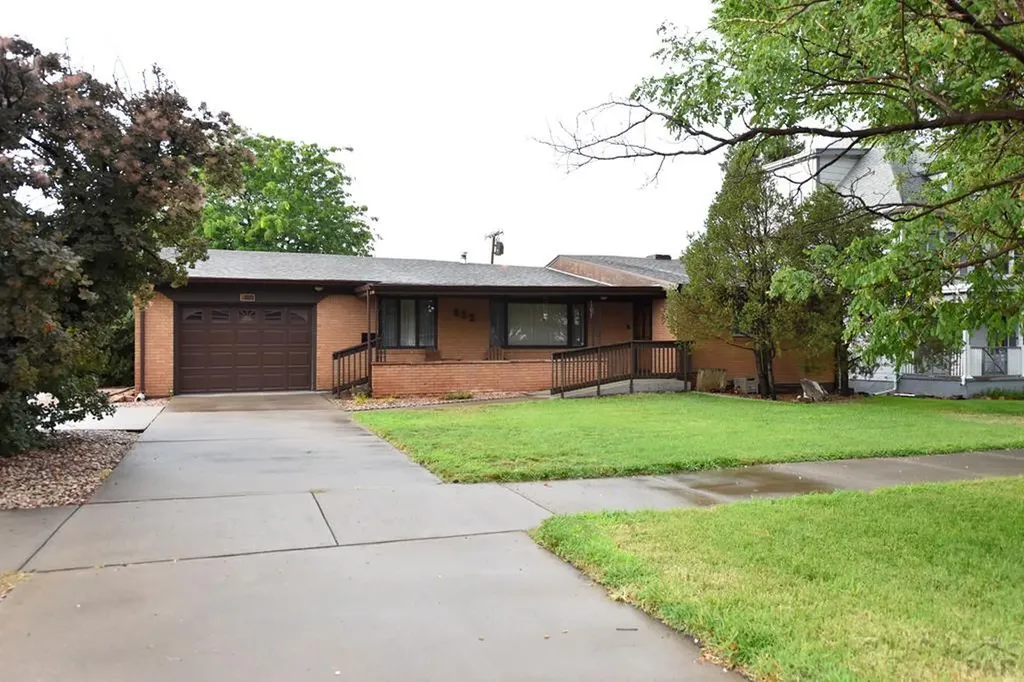 822 Colorado Avenue La Junta CO 81050