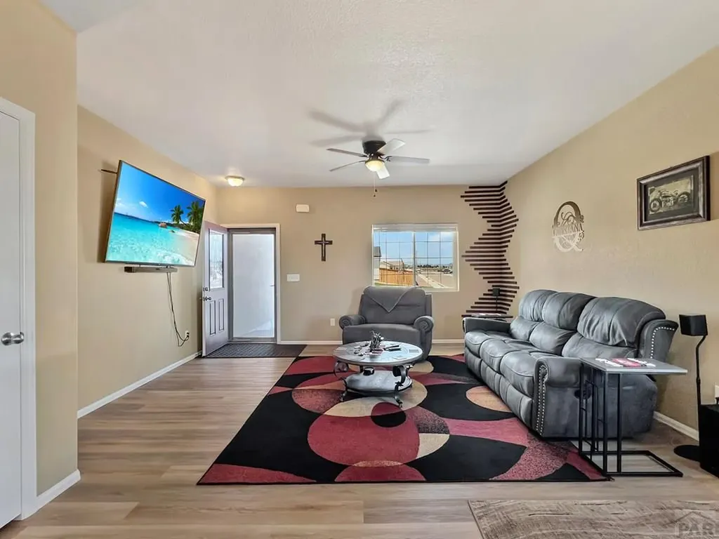 5228 Gannet Lane Pueblo CO 81008