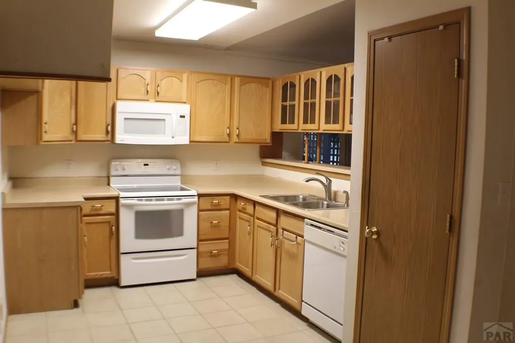 4706 Pioneer Road Pueblo CO 81008