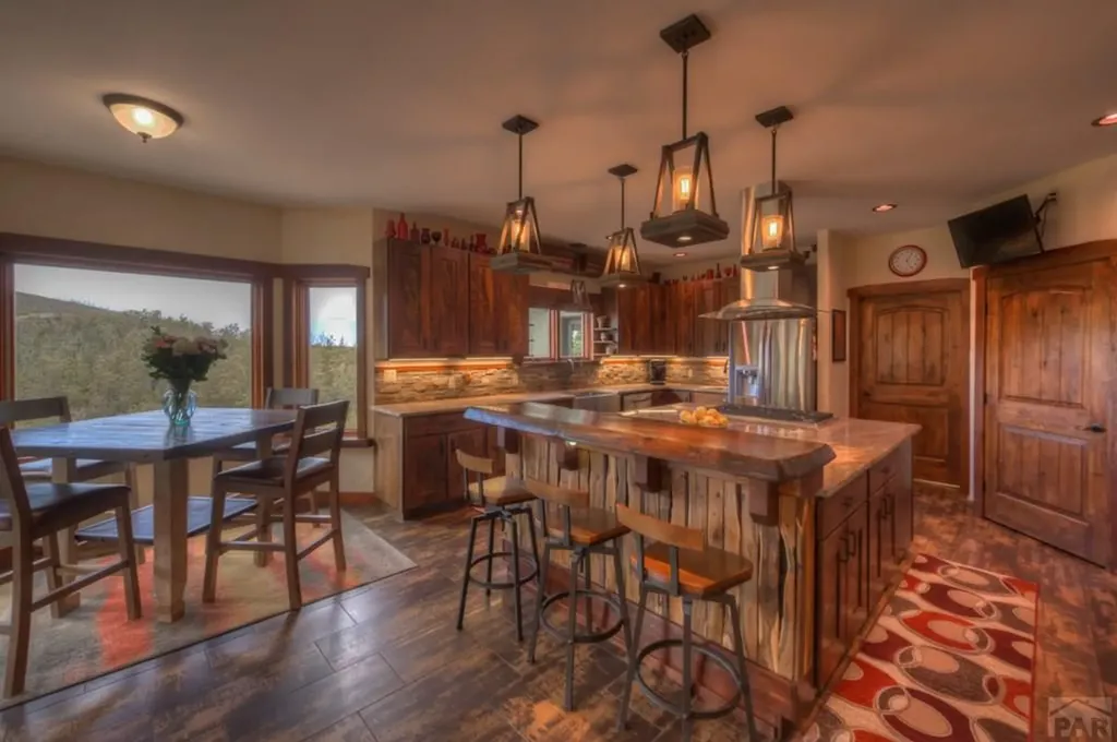 1833 Yellowstone Creek Road La Veta CO 81055