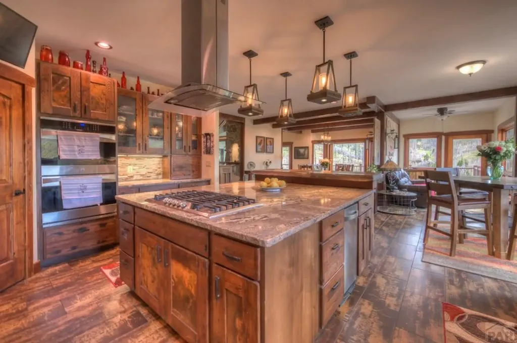 1833 Yellowstone Creek Road La Veta CO 81055