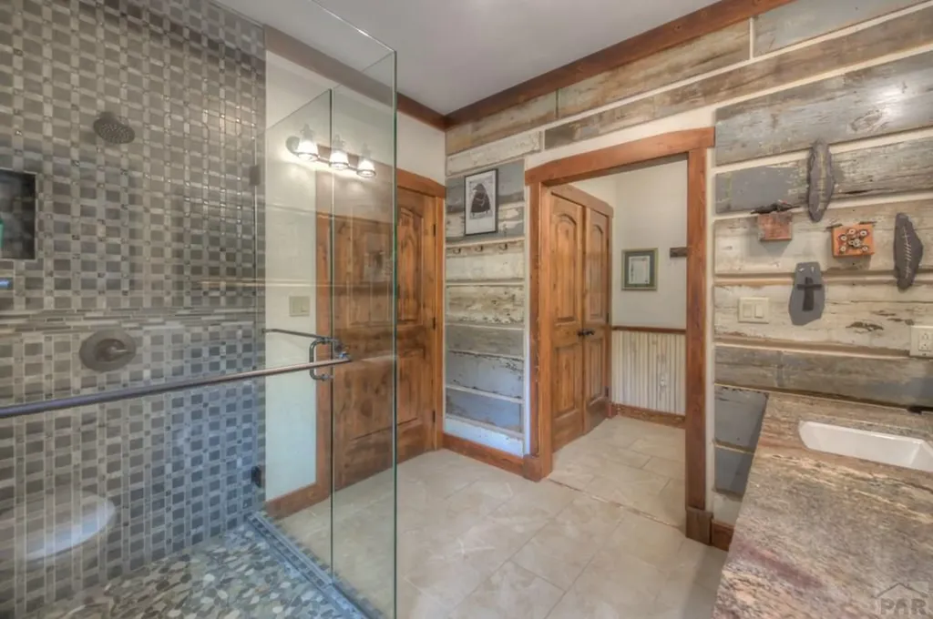 1833 Yellowstone Creek Road La Veta CO 81055