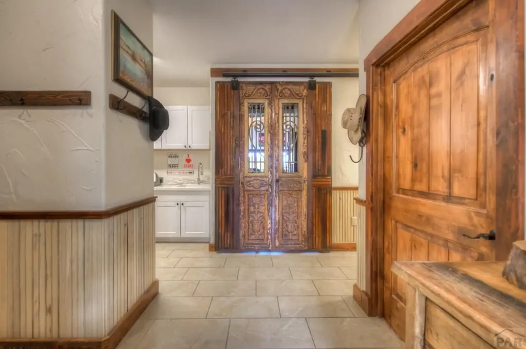 1833 Yellowstone Creek Road La Veta CO 81055