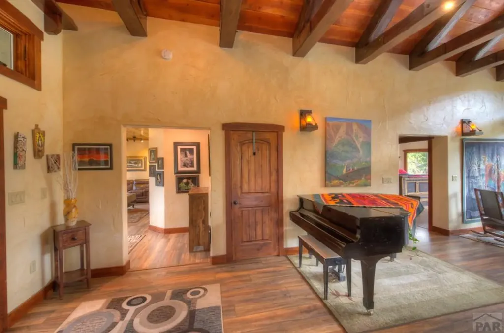 1833 Yellowstone Creek Road La Veta CO 81055