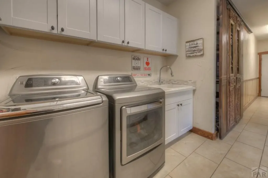 1833 Yellowstone Creek Road La Veta CO 81055