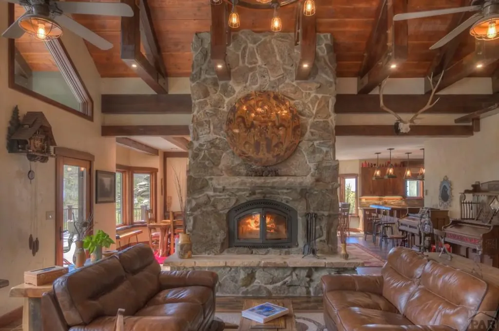 1833 Yellowstone Creek Road La Veta CO 81055