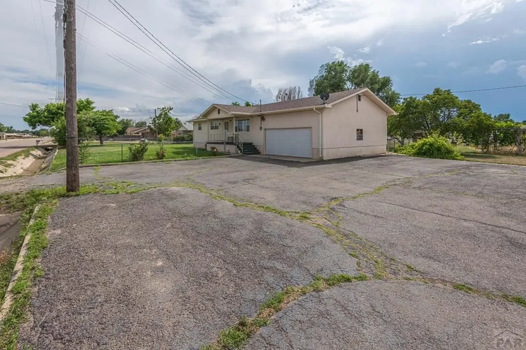 931 25th Lane Pueblo CO 81006