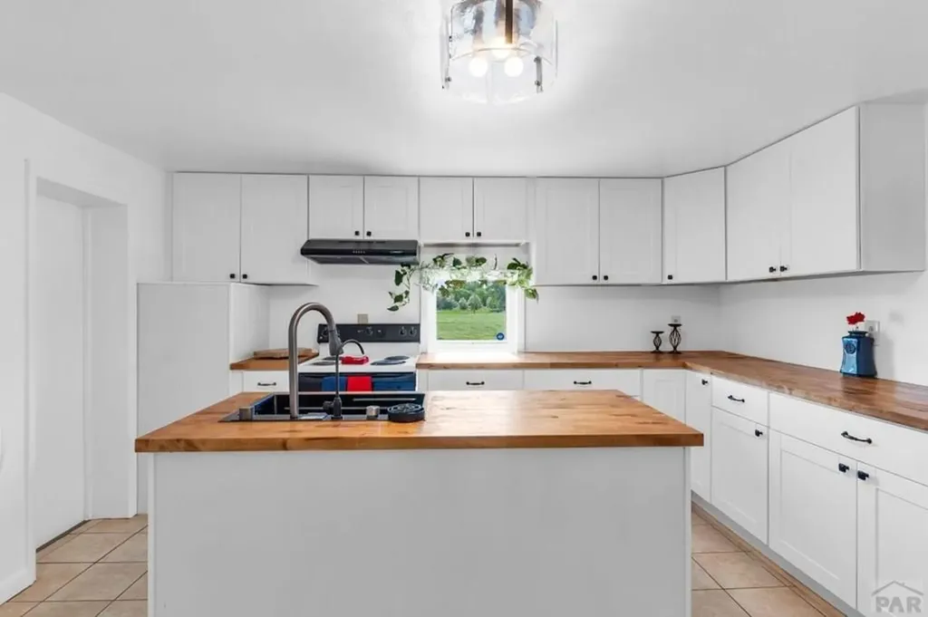 531 Cr 119 Florence CO 81226