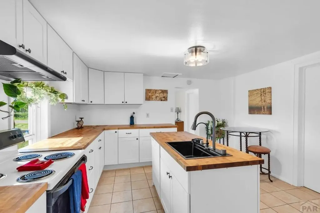 531 Cr 119 Florence CO 81226