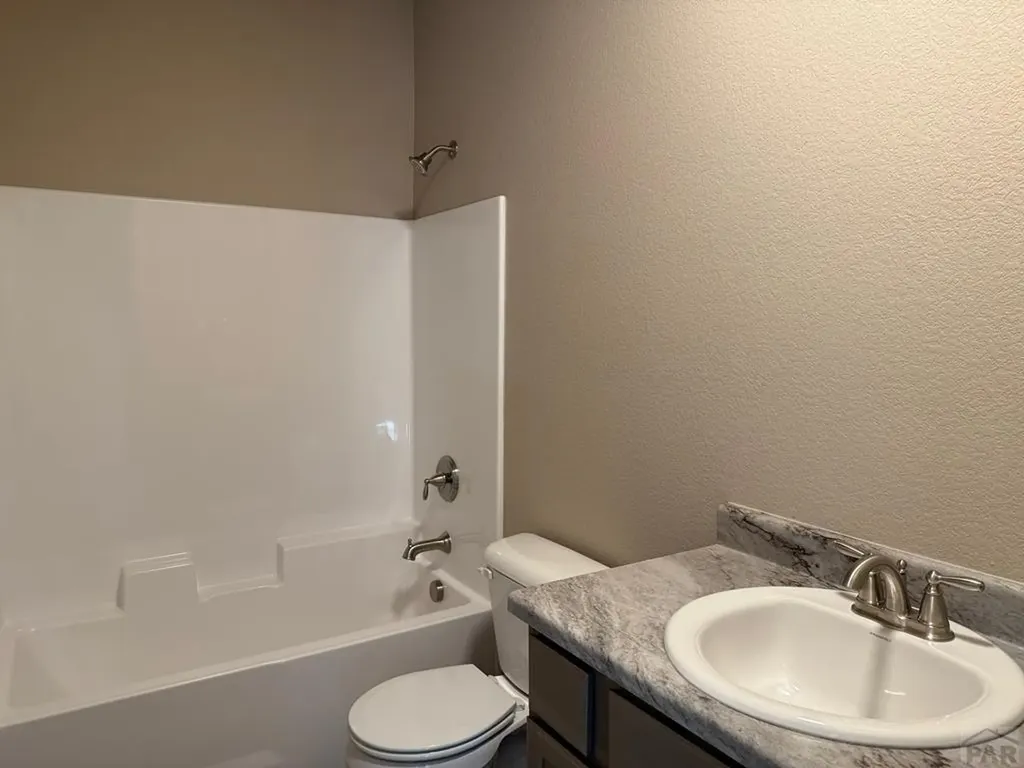 6104 Harper Lane Pueblo CO 81008