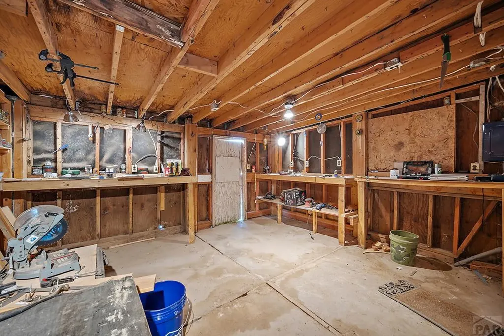 650 E Woodleaf Drive Pueblo West CO 81007