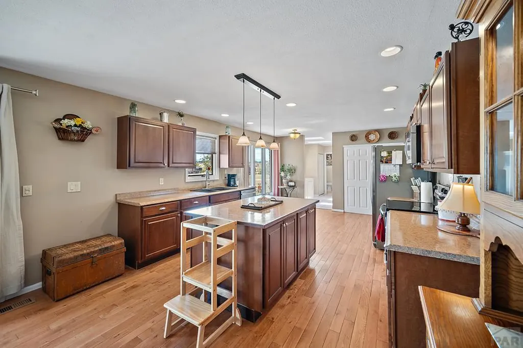 650 E Woodleaf Drive Pueblo West CO 81007