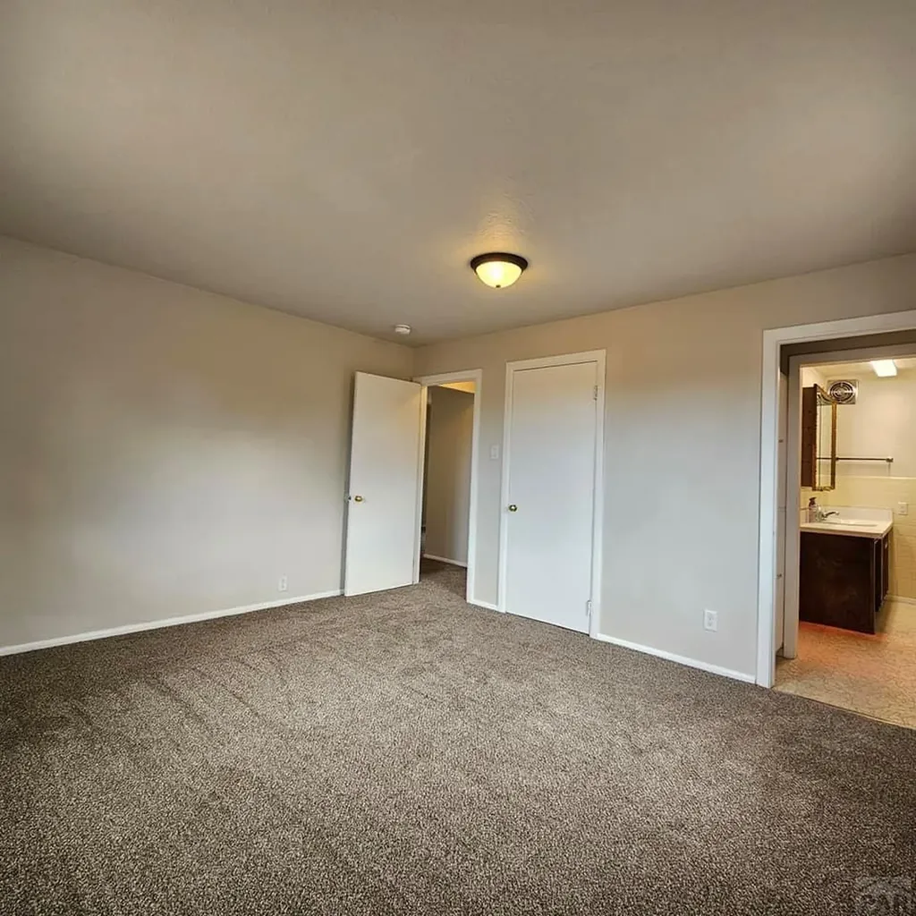 5207 Thatcher Avenue Pueblo CO 81005