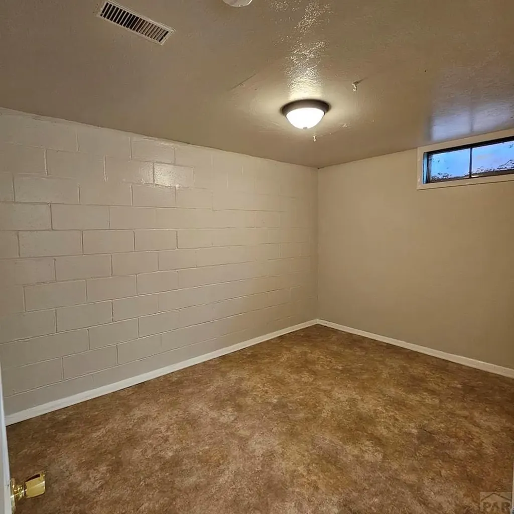 5207 Thatcher Avenue Pueblo CO 81005