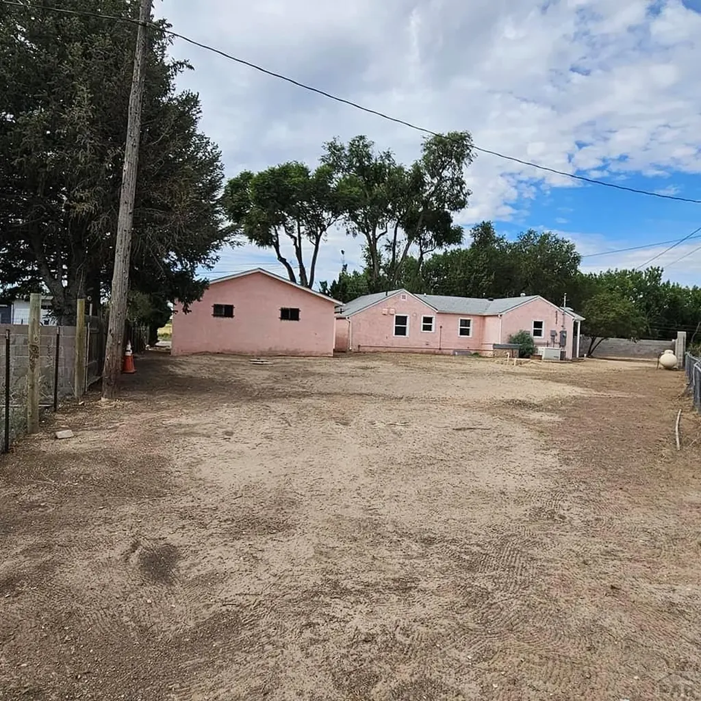 5207 Thatcher Avenue Pueblo CO 81005
