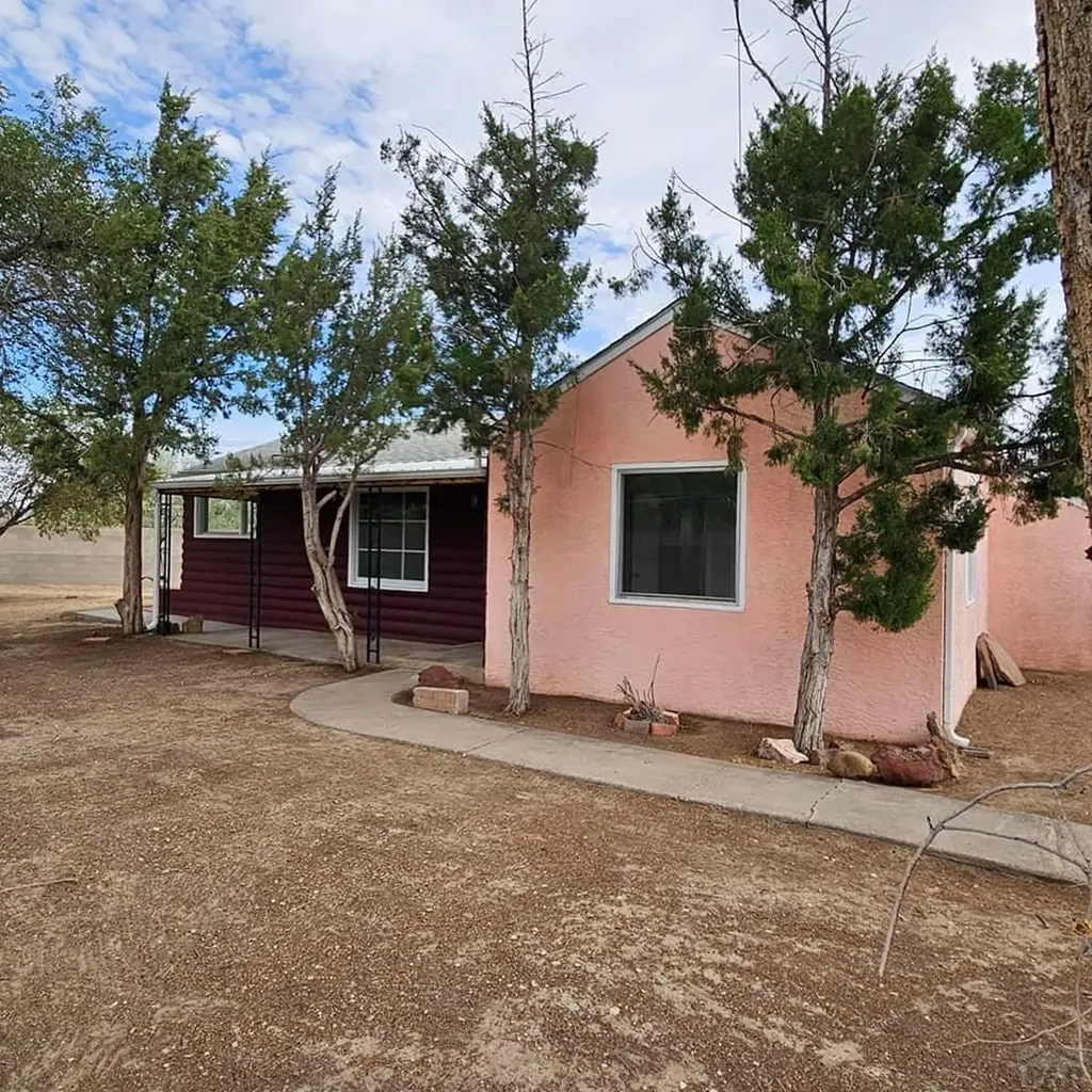 5207 Thatcher Avenue Pueblo CO 81005